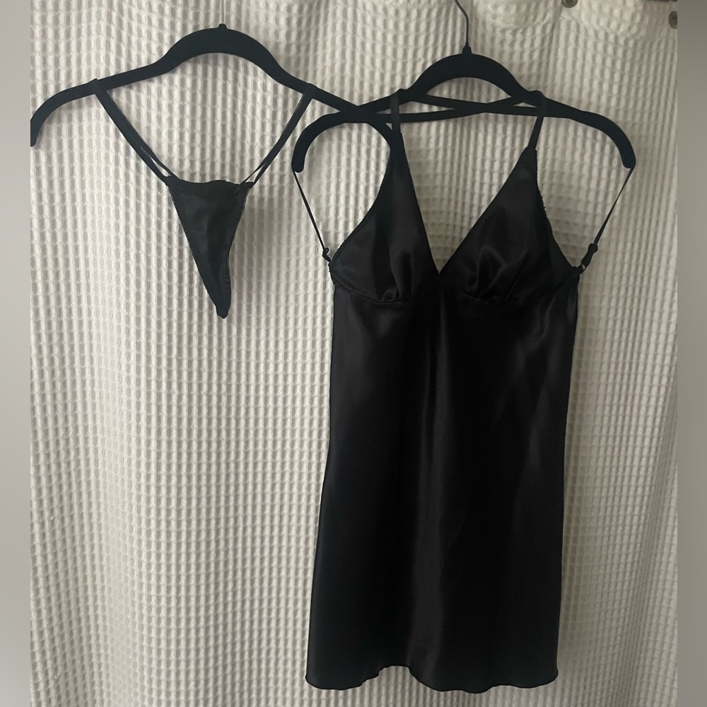 Dream girl Lingerie (black), size Large - never worn